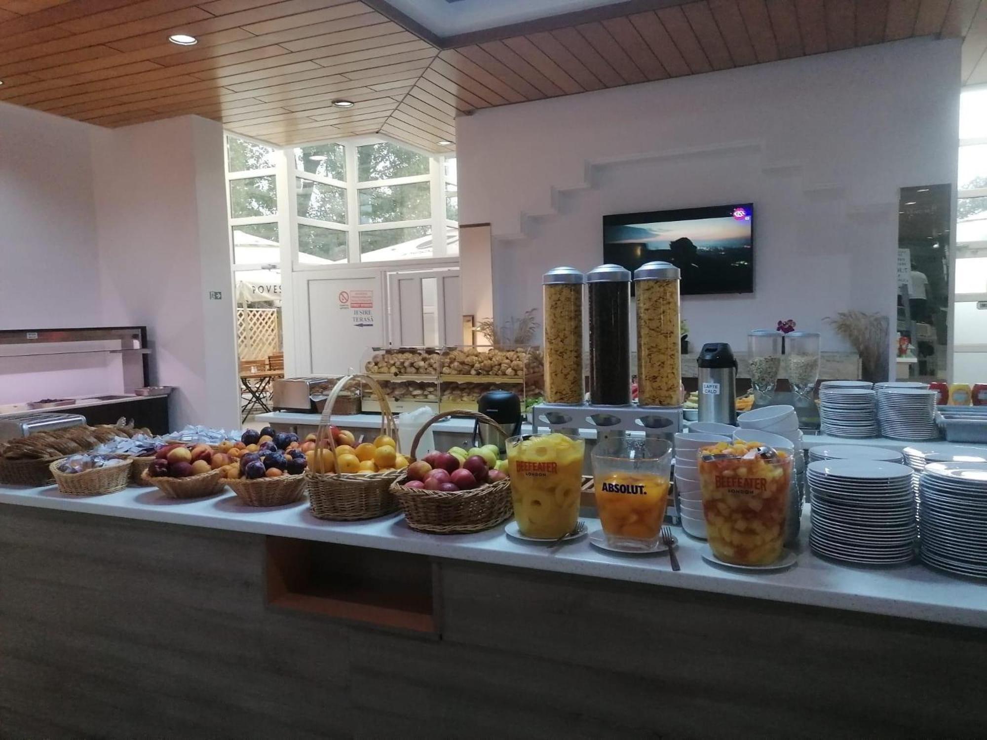 נפטון Hotel Dacia מראה חיצוני תמונה