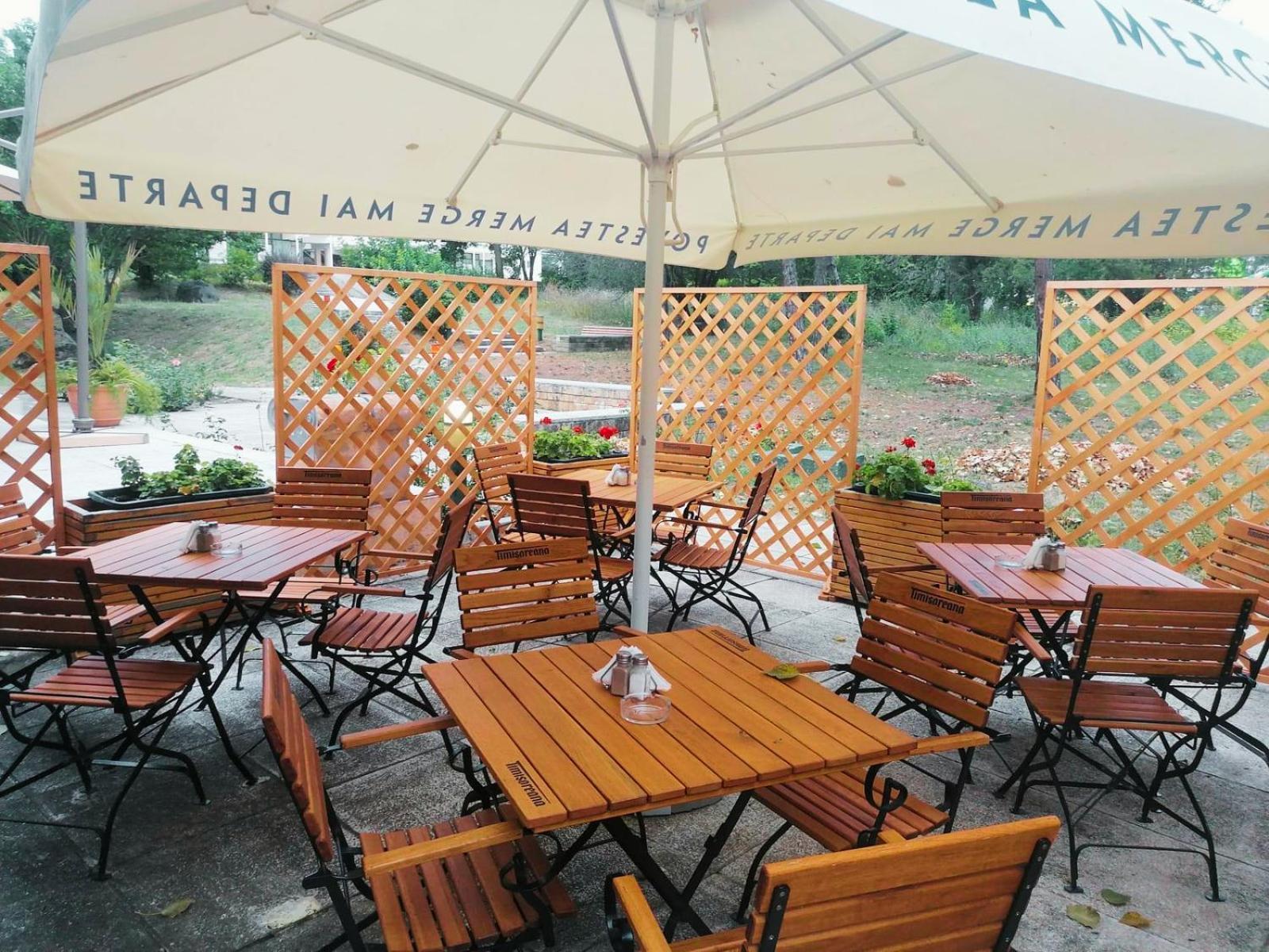 נפטון Hotel Dacia מראה חיצוני תמונה
